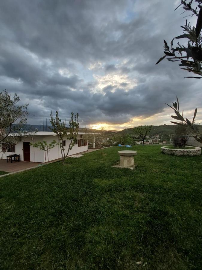 Guest House Gorani Берат Екстериор снимка