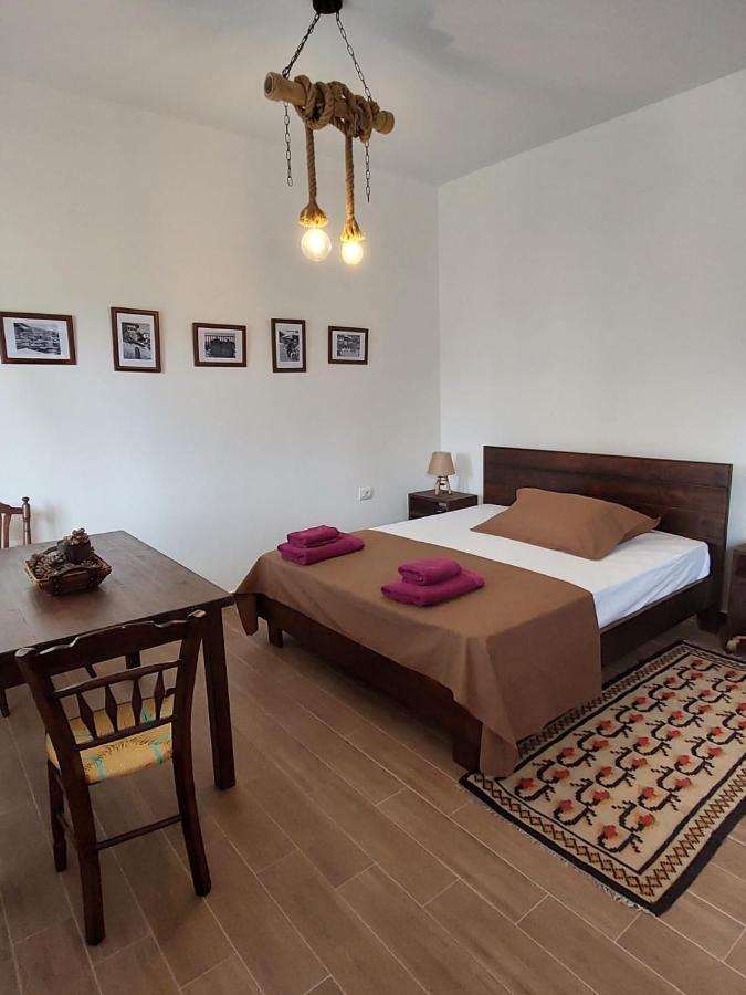 Guest House Gorani Берат Екстериор снимка