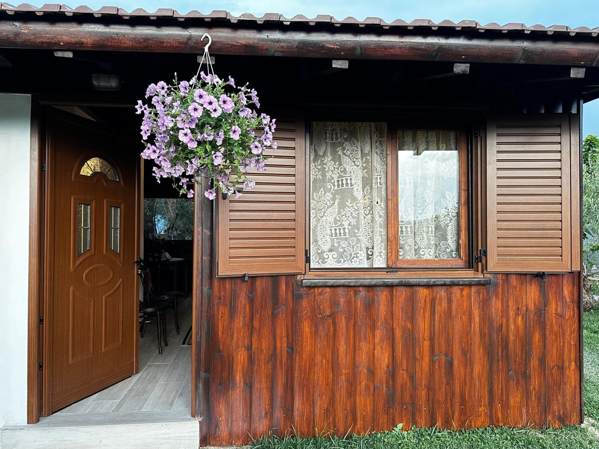 Guest House Gorani Берат Екстериор снимка